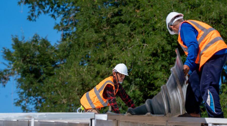 Professional residential roofers in High Hill, MO